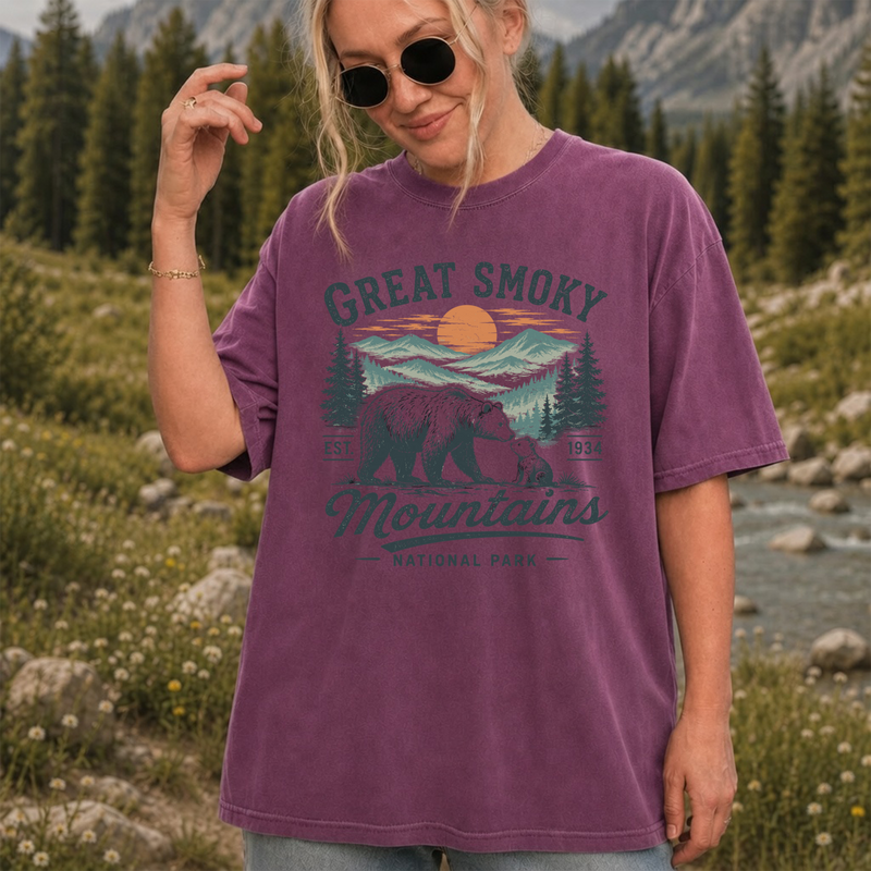 Great Smoky Mountains Shirt, Vintage Bear Graphic Tee, National Park T-Shirt, Gift for Hikers and Campers