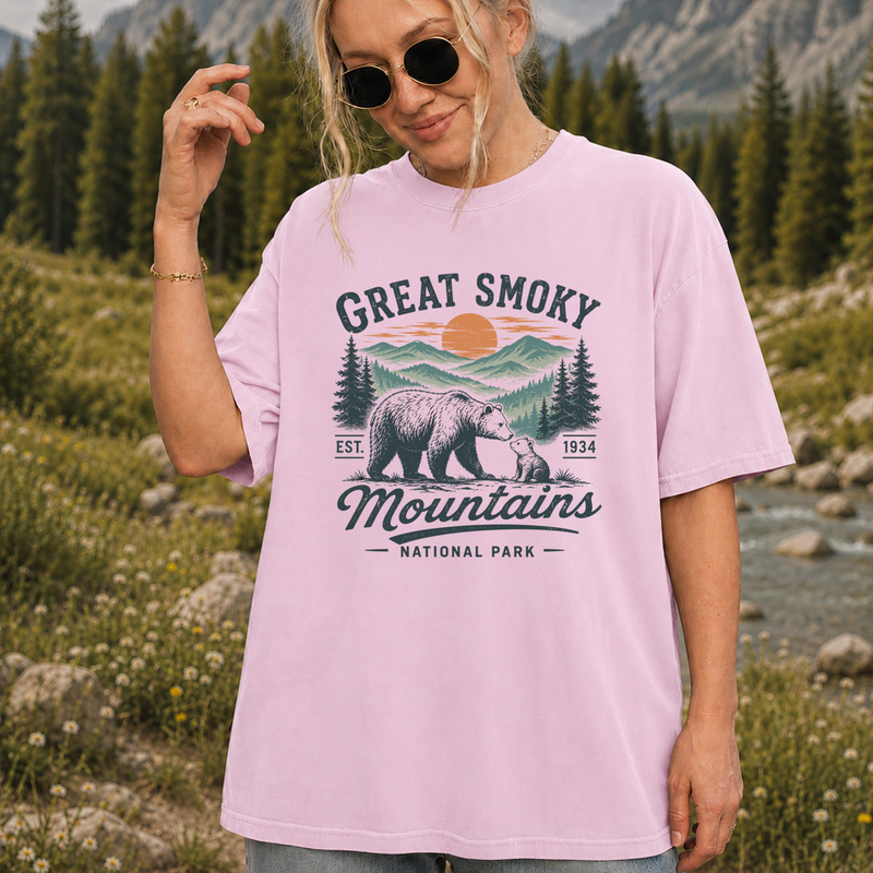 Great Smoky Mountains Shirt, Vintage Bear Graphic Tee, National Park T-Shirt, Gift for Hikers and Campers